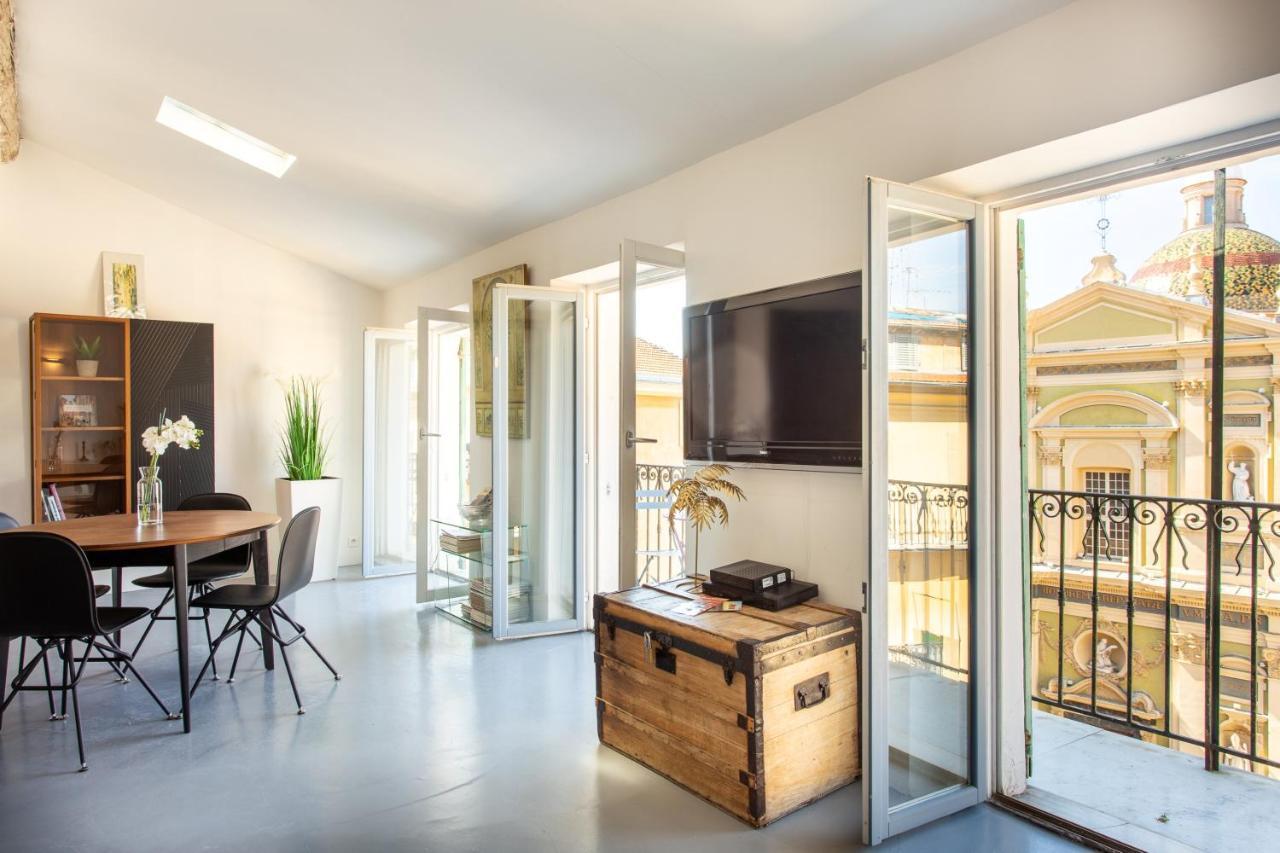 Ross 5- F2, Lumineux, Balcon, Loft, Clim, Vieux-Nice Luaran gambar