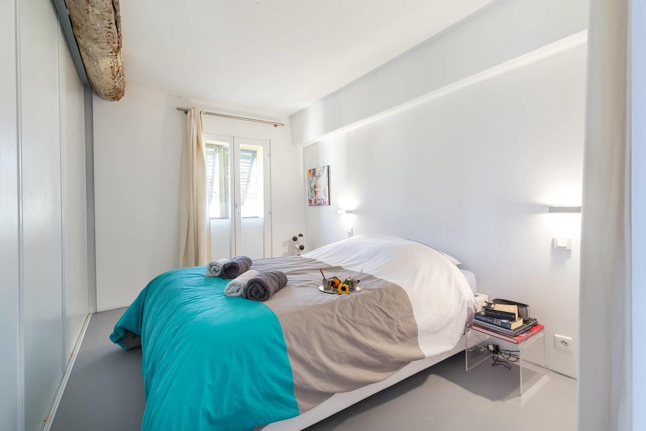 Ross 5- F2, Lumineux, Balcon, Loft, Clim, Vieux-Nice Luaran gambar